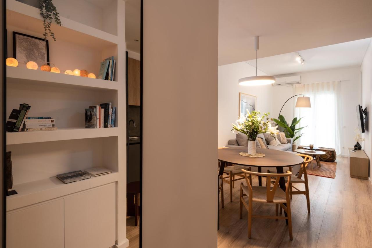 Unique 2 Bedrooms Apartment, Steps To Plaka And City Center Atenas Exterior foto