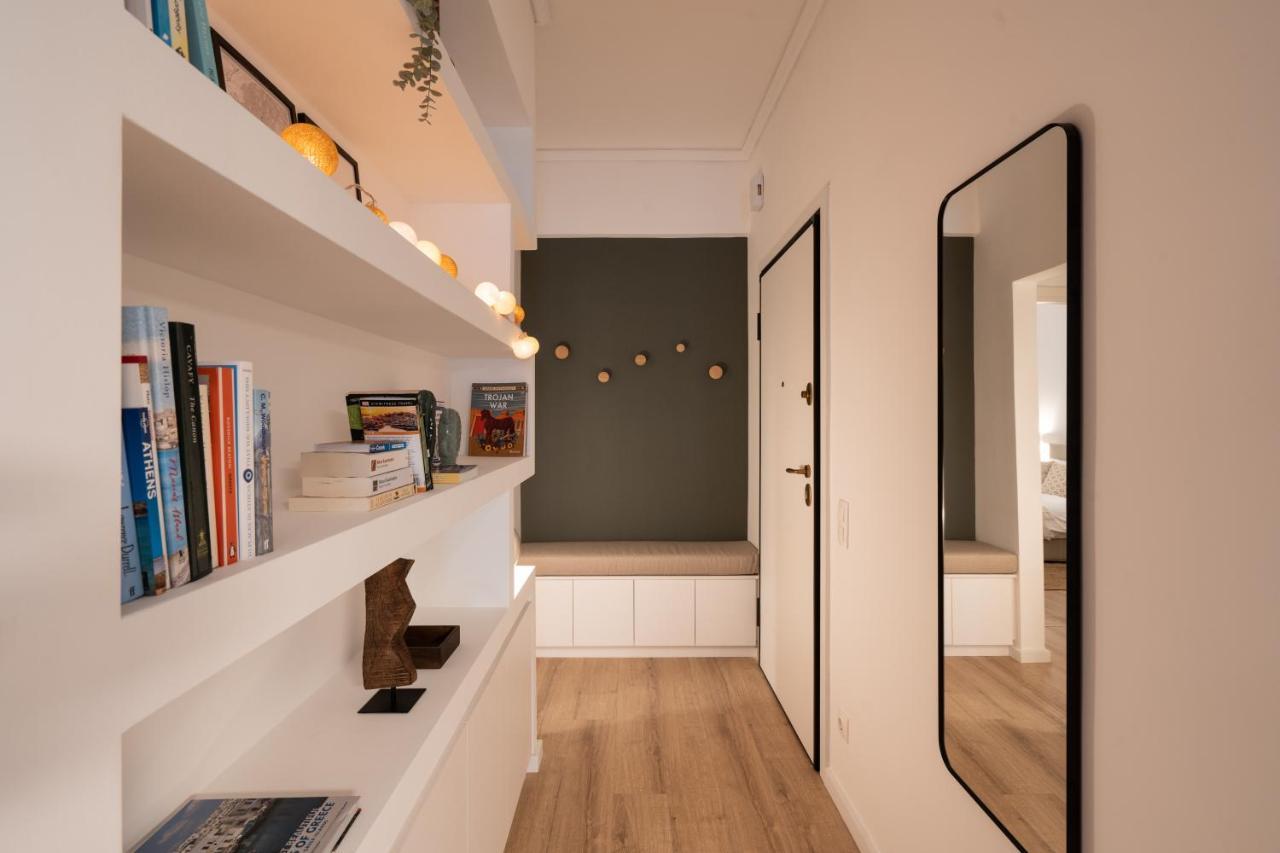 Unique 2 Bedrooms Apartment, Steps To Plaka And City Center Atenas Exterior foto
